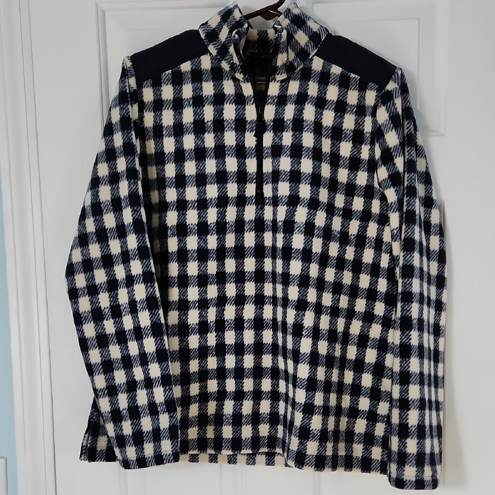 Woman's Pullover 3/4 Zip Fleece